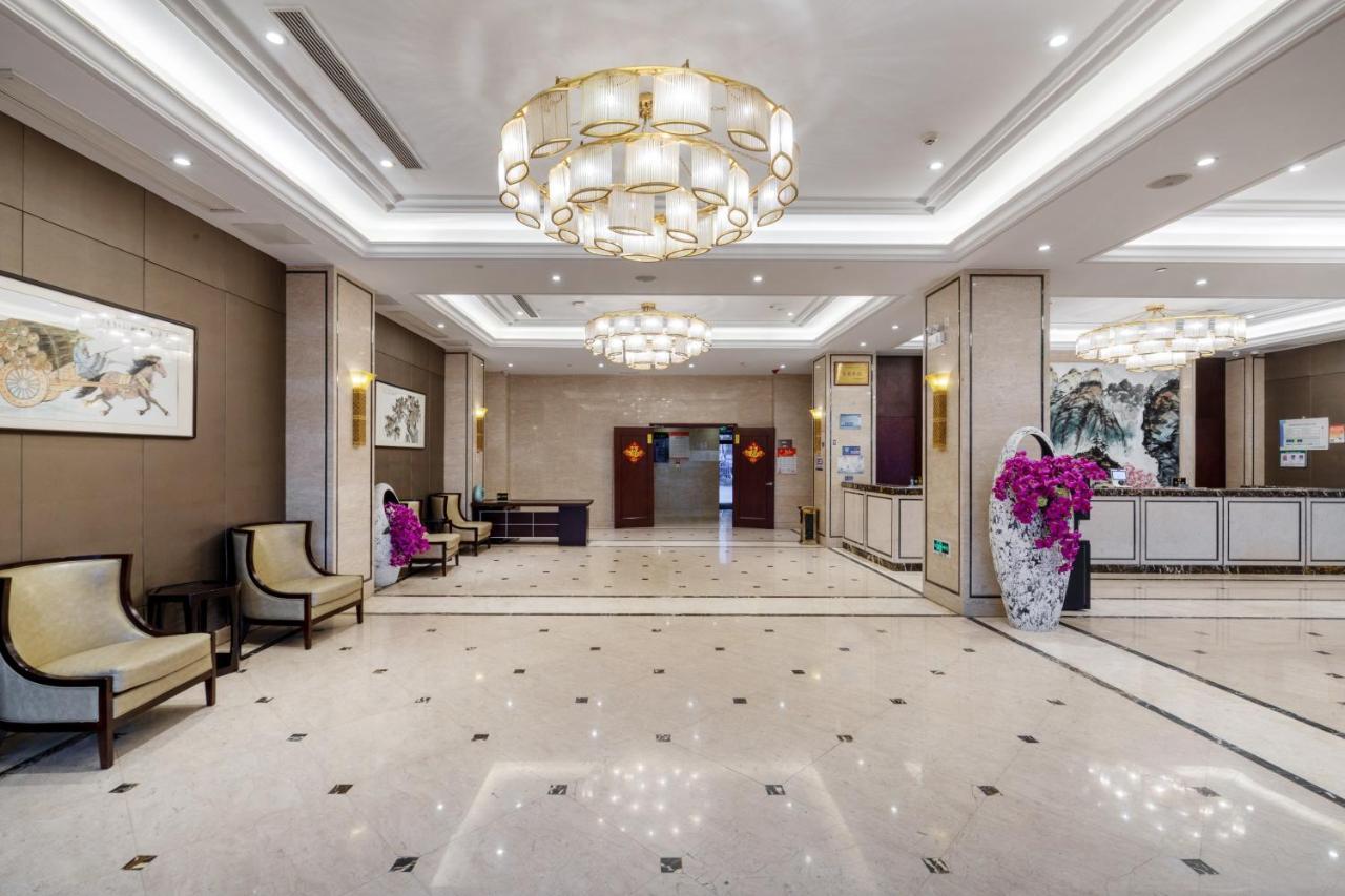 Huzhou Wealth Hotel Exterior photo